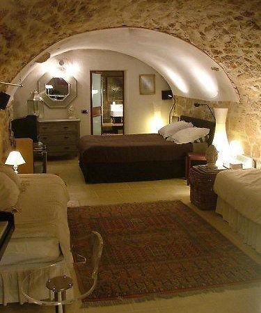 La Villageoise, Chambre Troglodyte Pitoresque Au Coeur Du Village Rognes Номер фото